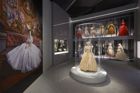 dior belle epoque|christian dior exhibit.